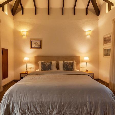 Wander Beyond By Stayvista - Featuring A Bali-Themed Abode And A Refreshing Swimming Pool Alībāg Eksteriør bilde