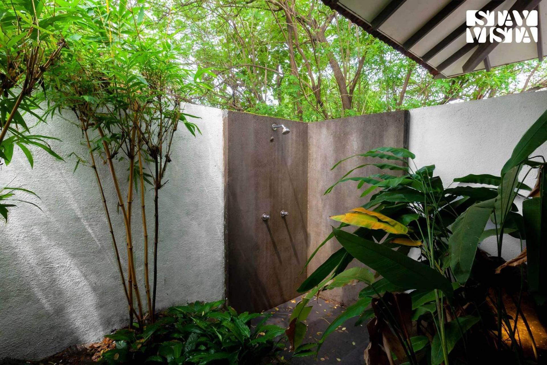 Wander Beyond By Stayvista - Featuring A Bali-Themed Abode And A Refreshing Swimming Pool Alībāg Eksteriør bilde