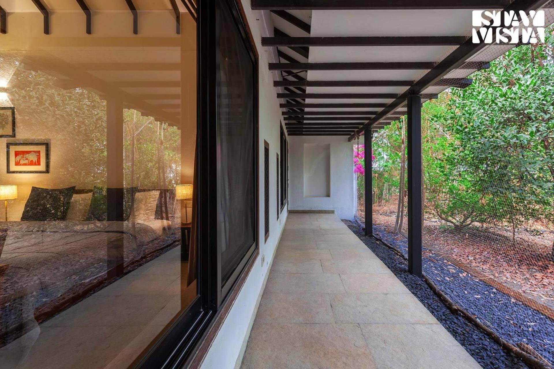 Wander Beyond By Stayvista - Featuring A Bali-Themed Abode And A Refreshing Swimming Pool Alībāg Eksteriør bilde